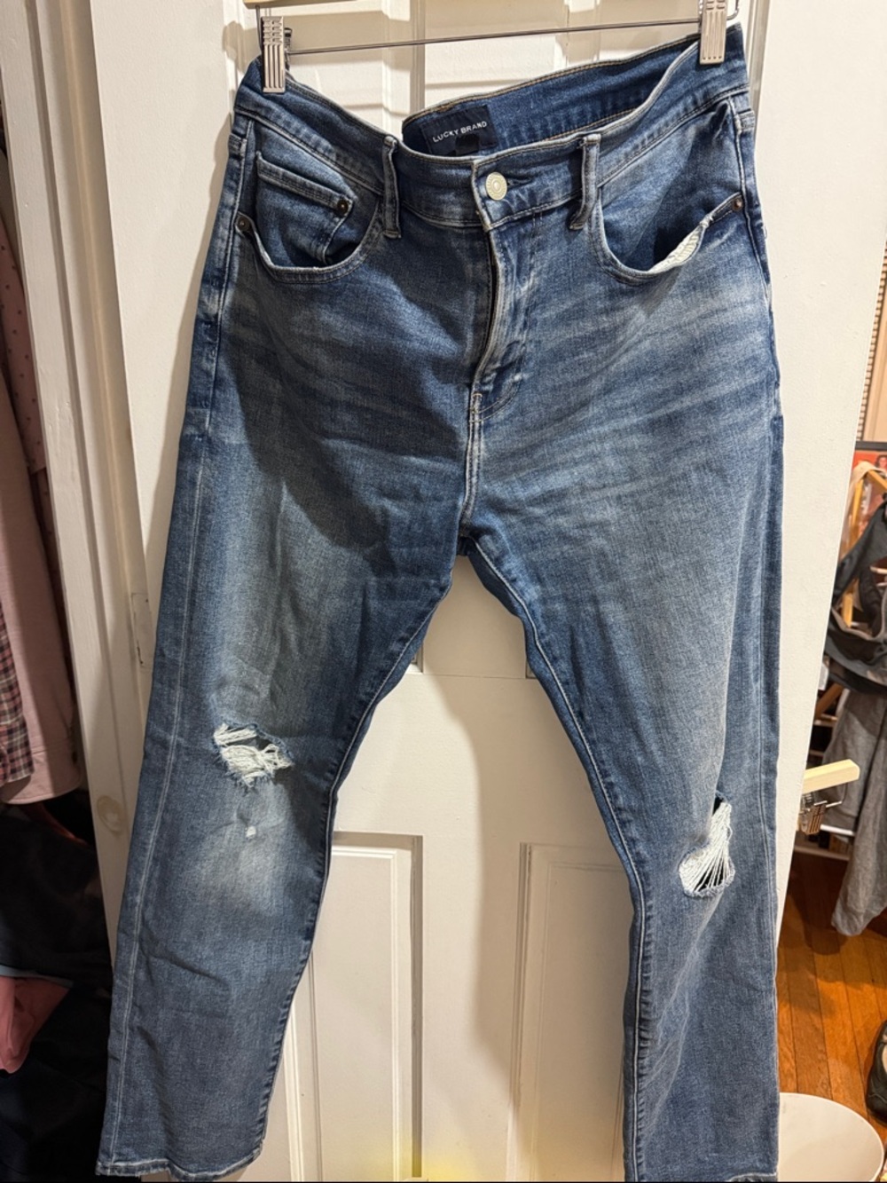 Lucky Brand Men's Slim Straight Distressed Blue Jeans